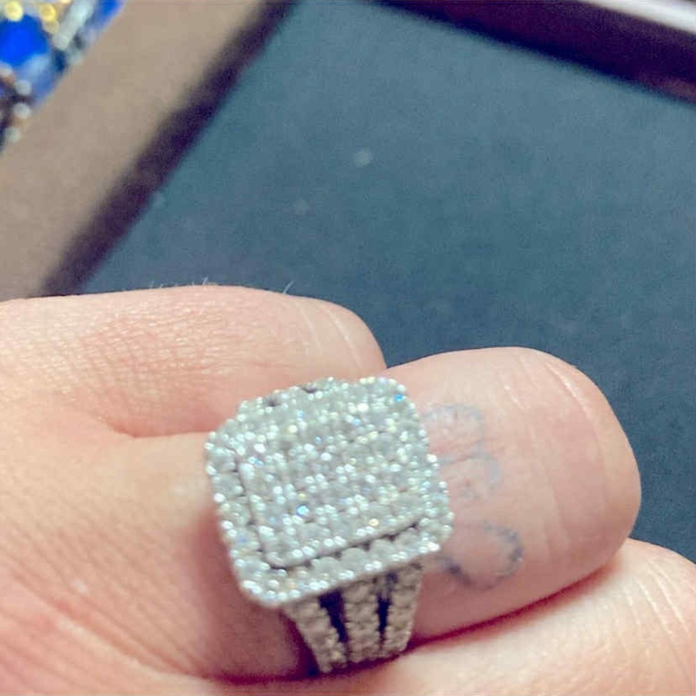 Dazzling Silver Crystal Ring